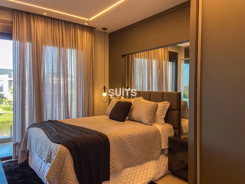 Incrível mansão às margens do lago no condomínio Sense: 30ª foto da galeria de imagens do imóvel