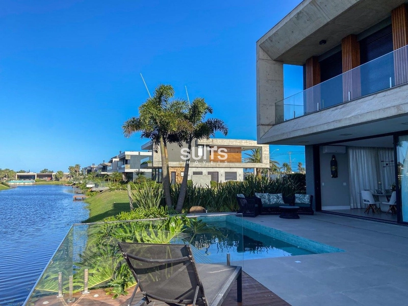 Incrível mansão às margens do lago no condomínio Sense: 45ª foto da galeria de imagens do imóvel