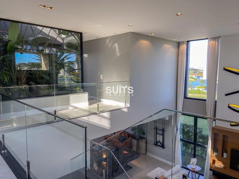 Incrível mansão às margens do lago no condomínio Sense: 24ª foto da galeria de imagens do imóvel