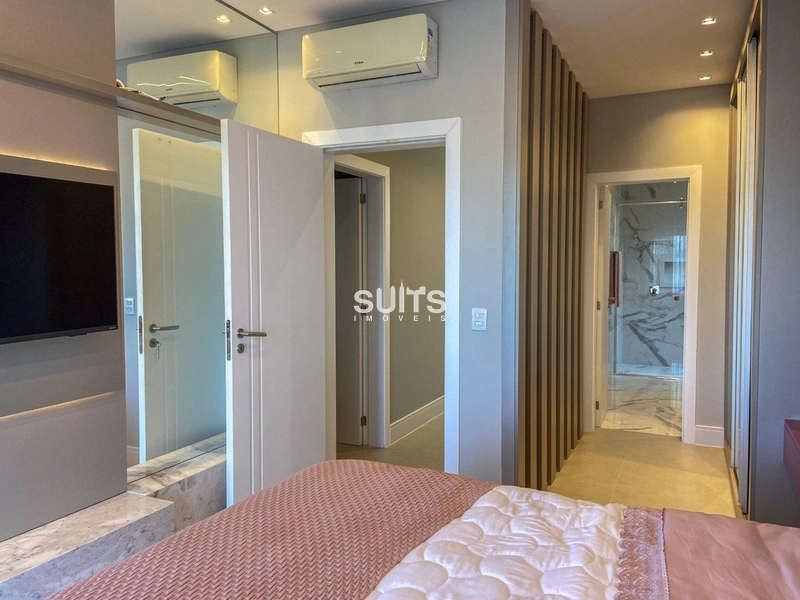 Incrível mansão às margens do lago no condomínio Sense: 34ª foto da galeria de imagens do imóvel