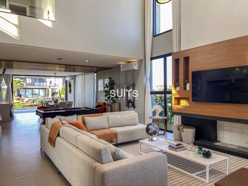 Incrível mansão às margens do lago no condomínio Sense: 6ª foto da galeria de imagens do imóvel