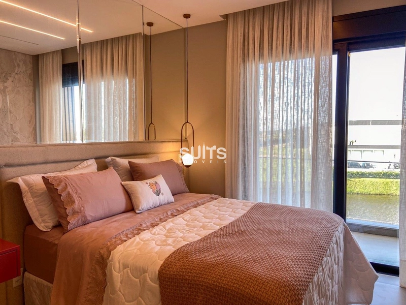 Incrível mansão às margens do lago no condomínio Sense: 33ª foto da galeria de imagens do imóvel