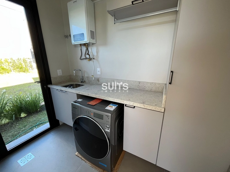 Belíssimo sobrado beira lago no condomínio Sunset: 18ª foto da galeria de imagens do imóvel