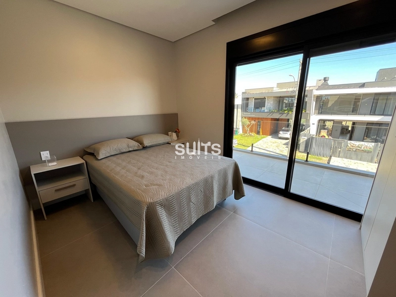 Belíssimo sobrado beira lago no condomínio Sunset: 28ª foto da galeria de imagens do imóvel