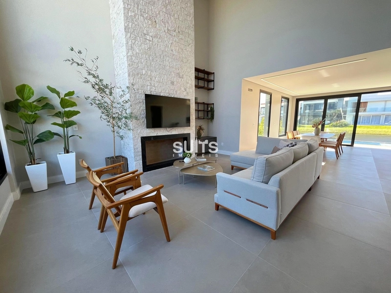 Belíssimo sobrado beira lago no condomínio Sunset: 4ª foto da galeria de imagens do imóvel