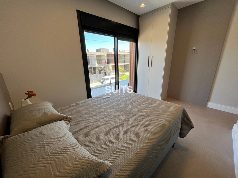 Belíssimo sobrado beira lago no condomínio Sunset: 30ª foto da galeria de imagens do imóvel