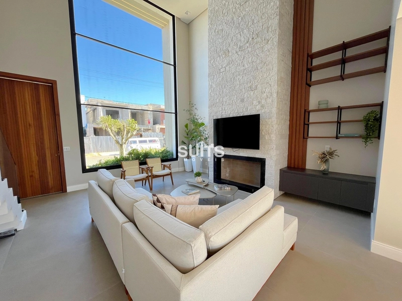 Belíssimo sobrado beira lago no condomínio Sunset: 7ª foto da galeria de imagens do imóvel