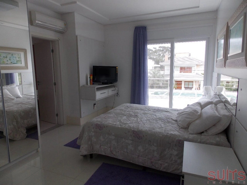 Incrível mansão no condomínio Bosques de Atlântida: 13ª foto da galeria de imagens do imóvel