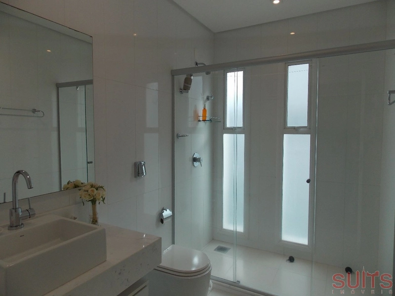 Incrível mansão no condomínio Bosques de Atlântida: 34ª foto da galeria de imagens do imóvel