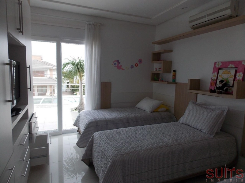 Incrível mansão no condomínio Bosques de Atlântida: 35ª foto da galeria de imagens do imóvel