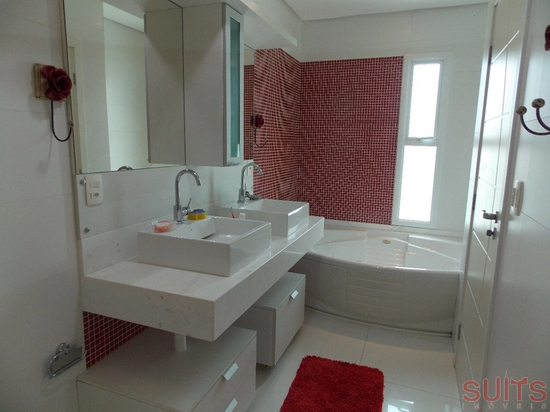 Incrível mansão no condomínio Bosques de Atlântida: 18ª foto da galeria de imagens do imóvel