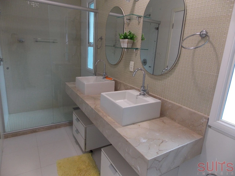 Incrível mansão no condomínio Bosques de Atlântida: 62ª foto da galeria de imagens do imóvel