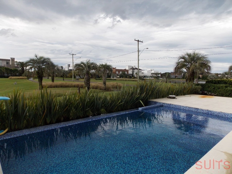 Incrível mansão no condomínio Bosques de Atlântida: 77ª foto da galeria de imagens do imóvel