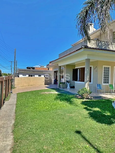 Sobrado com uma excelente localização no Centro de Xangri-lá: 3ª foto da galeria de imagens do imóvel