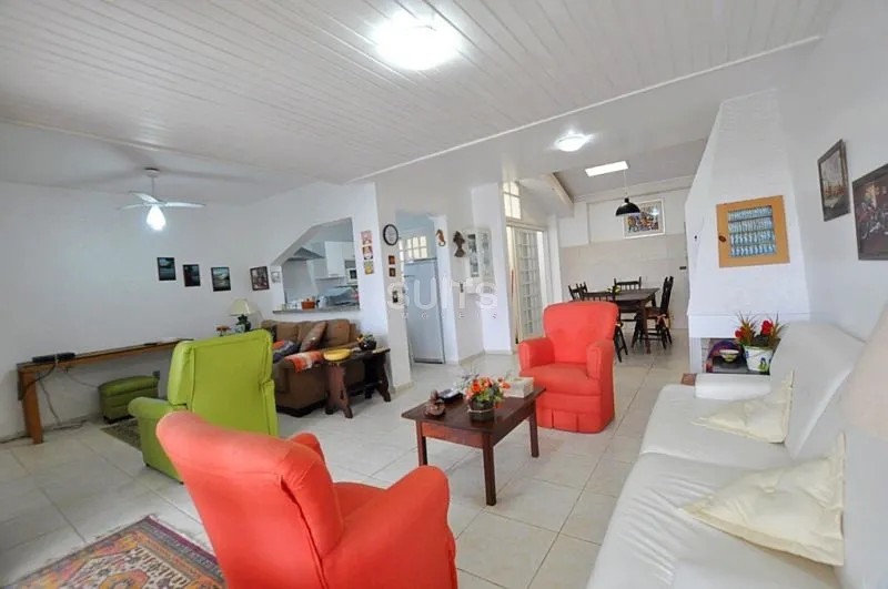 Excelente Duplex no Centro de Xangri-Lá: 4ª foto da galeria de imagens do imóvel