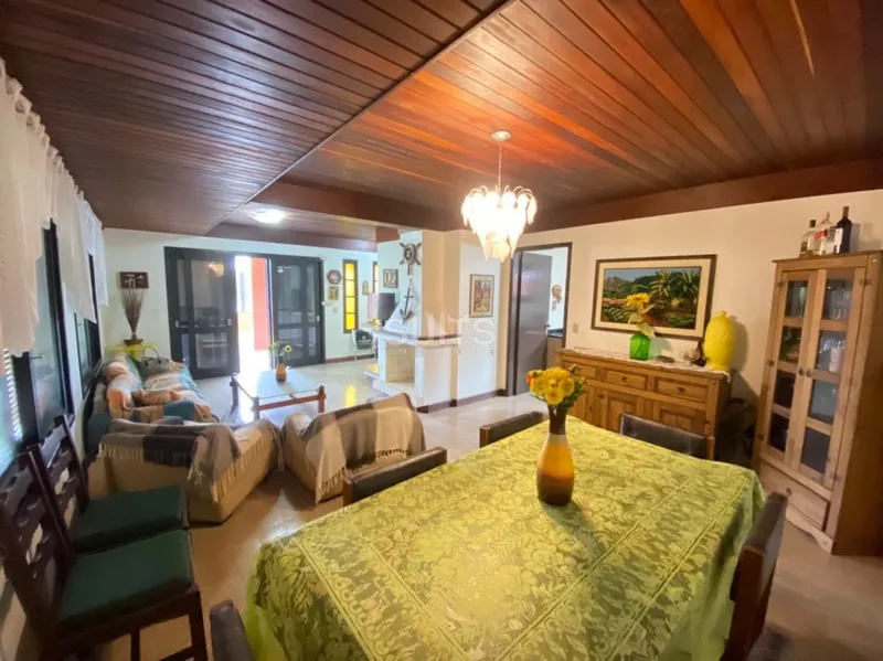 Excelente sobrado proximo ao mar na praia da Maristela em Xangri-Lá: 5ª foto da galeria de imagens do imóvel