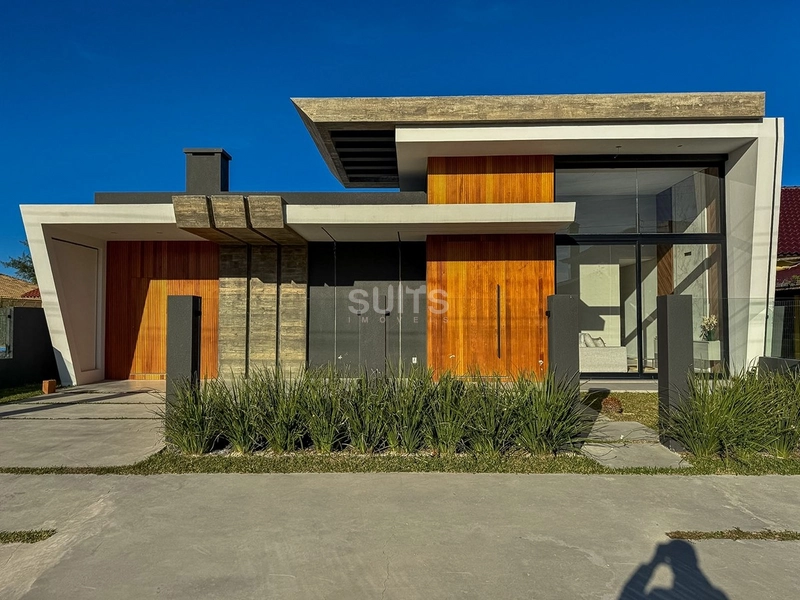 Casa nova alto padrão a 2 minutos do mar em Xangri-Lá.: 1ª foto da galeria de imagens do imóvel