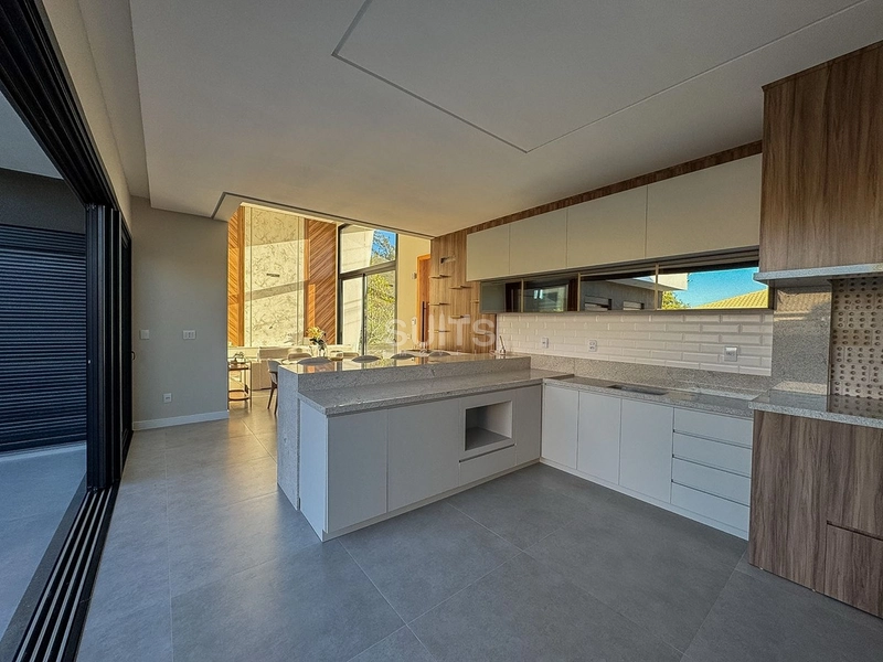 Casa nova alto padrão a 2 minutos do mar em Xangri-Lá.: 10ª foto da galeria de imagens do imóvel