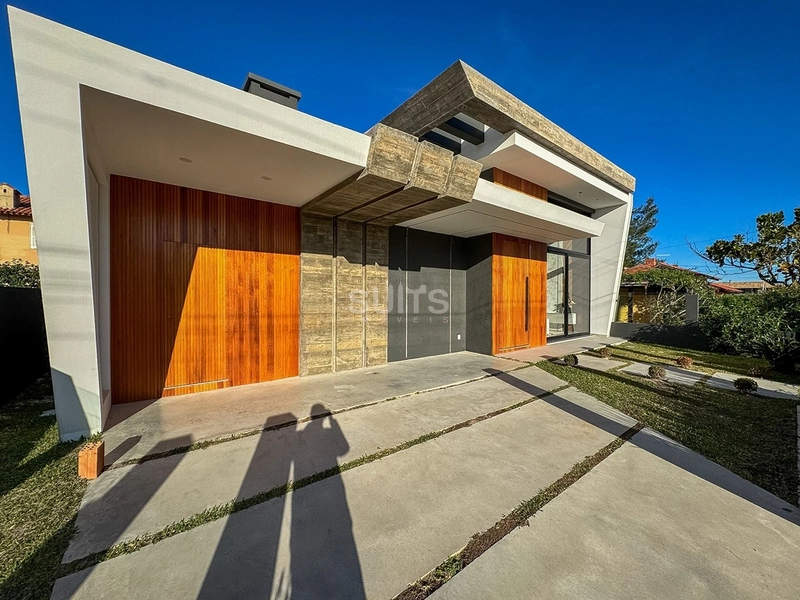 Casa nova alto padrão a 2 minutos do mar em Xangri-Lá.: 2ª foto da galeria de imagens do imóvel
