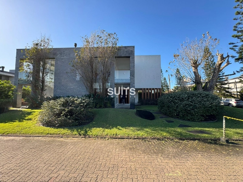 Sobrado de esquina à venda, em condomínio beira mar!: 1ª foto da galeria de imagens do imóvel