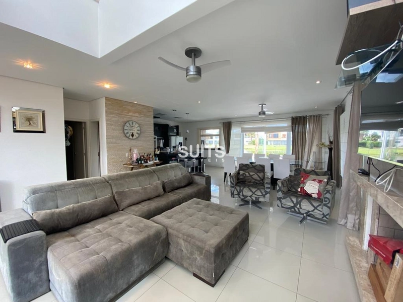 Sobrado beira lago à venda no condomínio Ventura!: 7ª foto da galeria de imagens do imóvel