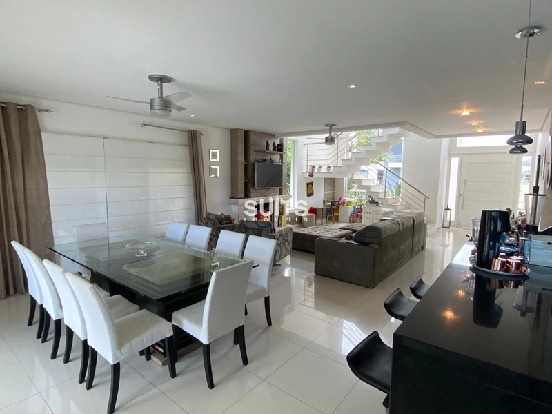 Sobrado beira lago à venda no condomínio Ventura!: 9ª foto da galeria de imagens do imóvel