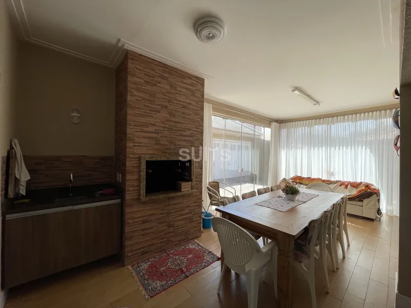 Casa em Atlântida à uma quadra da praia.: 15ª foto da galeria de imagens do imóvel