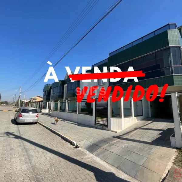 Excelente apartamento à venda a poucas quadras do mar em Rainha do Mar: 1ª foto da galeria de imagens do imóvel