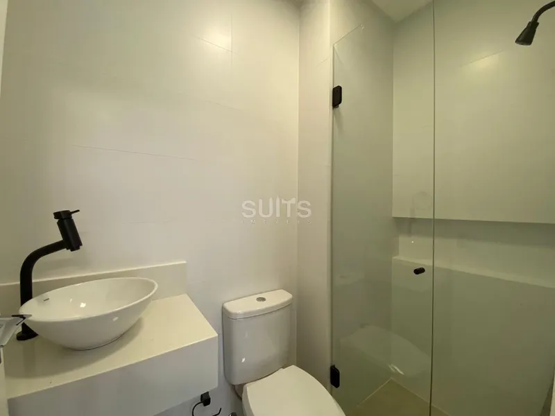 Sobrado de alto padrão beira lago no condomínio Enseada: 18ª foto da galeria de imagens do imóvel