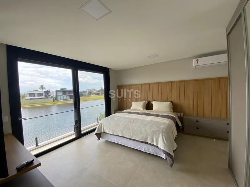 Sobrado de alto padrão beira lago no condomínio Enseada: 27ª foto da galeria de imagens do imóvel