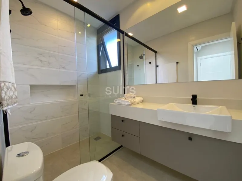 Sobrado de alto padrão beira lago no condomínio Enseada: 36ª foto da galeria de imagens do imóvel