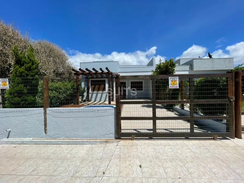 Excelente casa geminada na Praia da Maristela: 2ª foto da galeria de imagens do imóvel