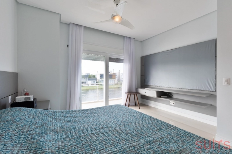 Lindo sobrado à venda no condomínio Enseada: 17ª foto da galeria de imagens do imóvel