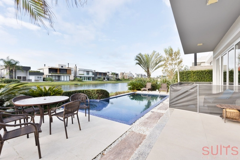 Lindo sobrado à venda no condomínio Enseada: 30ª foto da galeria de imagens do imóvel