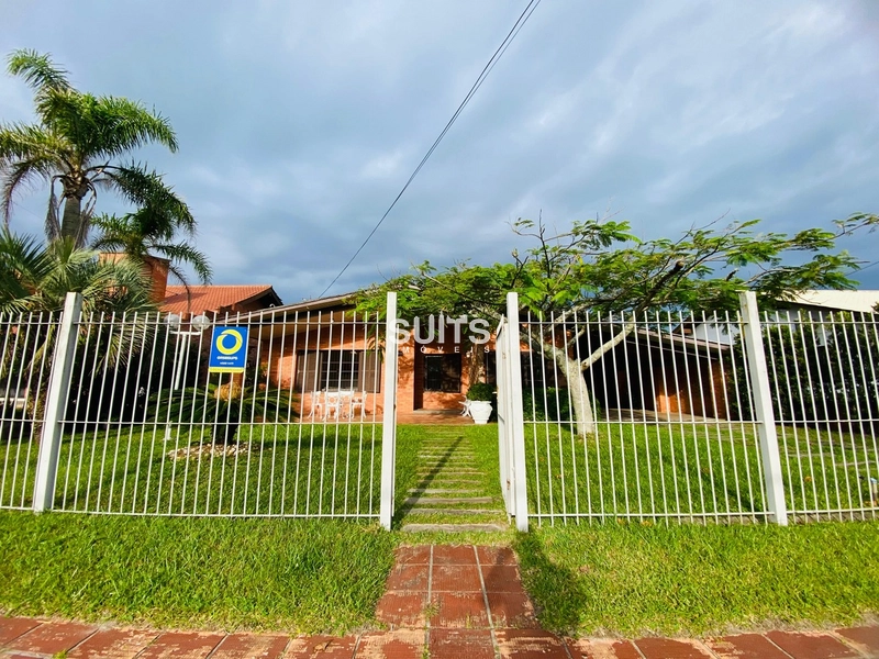 Excelente casa à venda em Atlântida: 1ª foto da galeria de imagens do imóvel