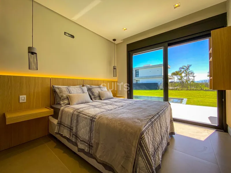 Casa finamente mobiliada e decorada à venda no condomínio Sense: 26ª foto da galeria de imagens do imóvel