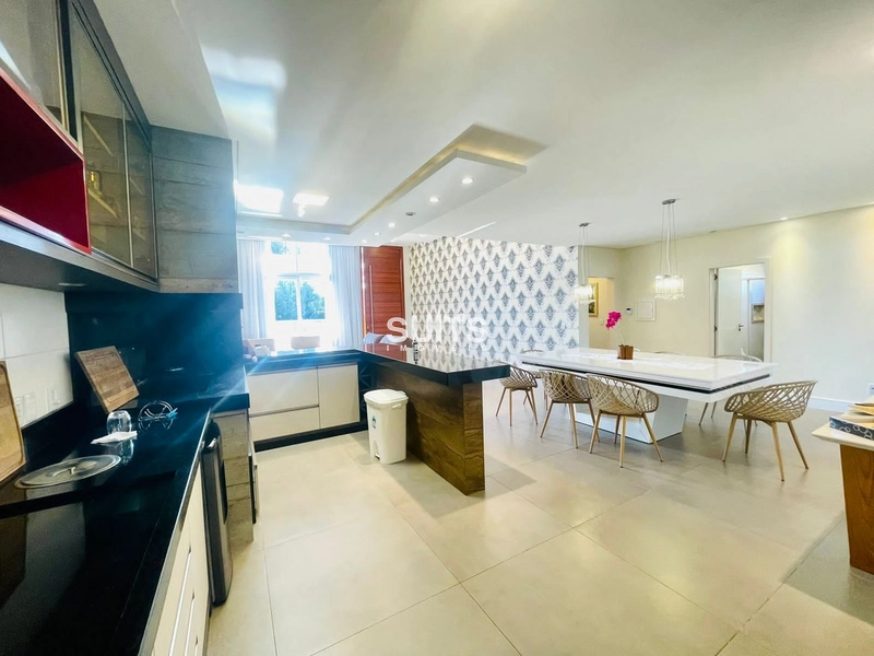 Excelente casa à venda no centro da praia de Xangri-Lá: 9ª foto da galeria de imagens do imóvel