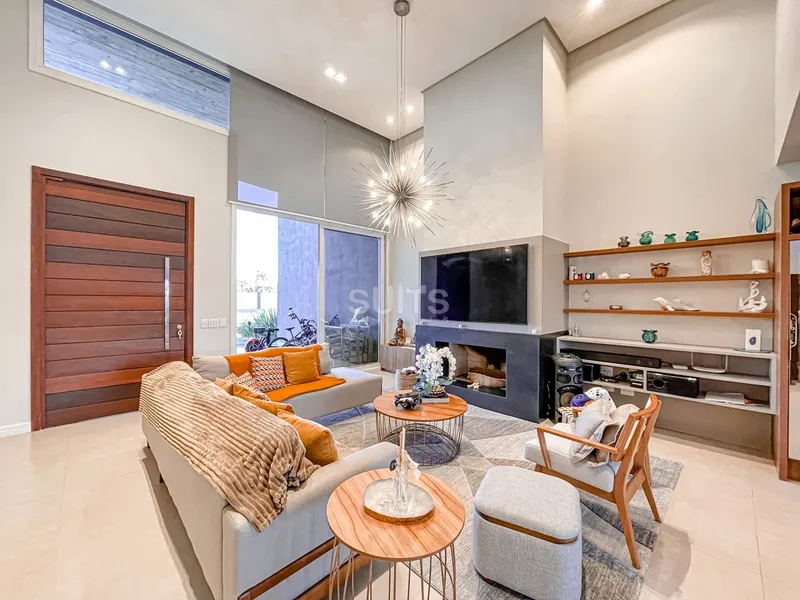 Incrível casa beira lago no condomínio Riviera: 9ª foto da galeria de imagens do imóvel