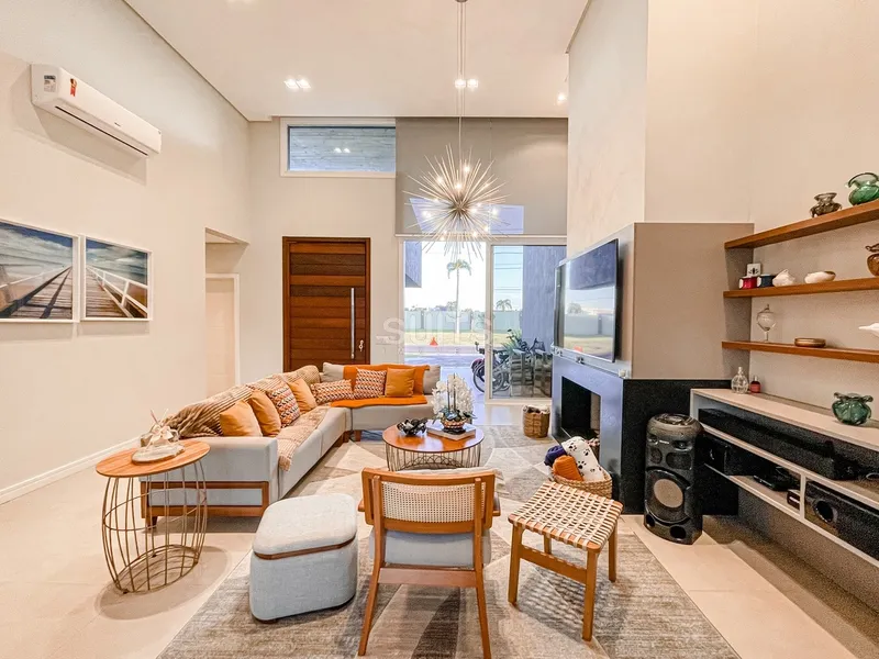 Incrível casa beira lago no condomínio Riviera: 10ª foto da galeria de imagens do imóvel