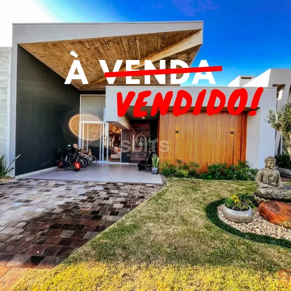 Incrível casa beira lago no condomínio Riviera: 1ª foto da galeria de imagens do imóvel