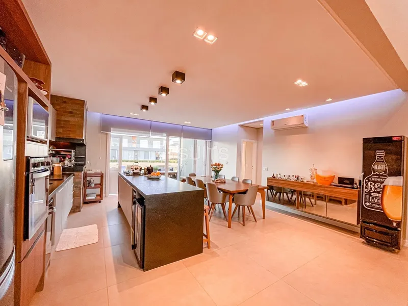 Incrível casa beira lago no condomínio Riviera: 15ª foto da galeria de imagens do imóvel