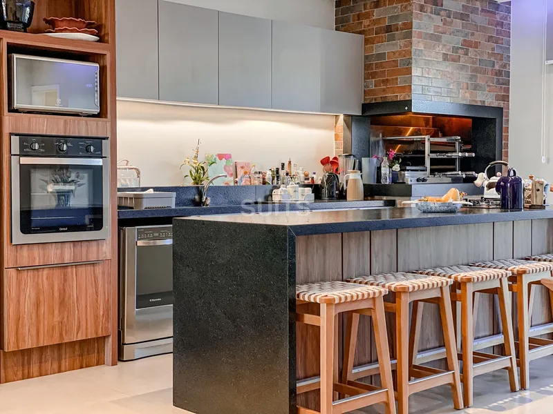 Incrível casa beira lago no condomínio Riviera: 17ª foto da galeria de imagens do imóvel