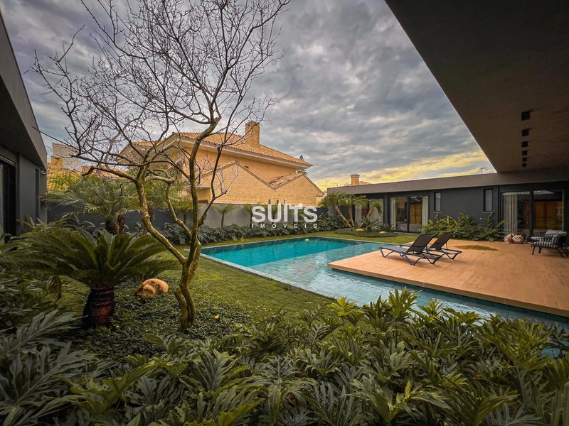 Belíssima casa à venda em Atlântida: 35ª foto da galeria de imagens do imóvel