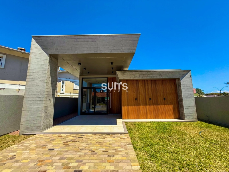 Excelente casa à 01 quadra do mar no Centro de Xangri-Lá: 1ª foto da galeria de imagens do imóvel