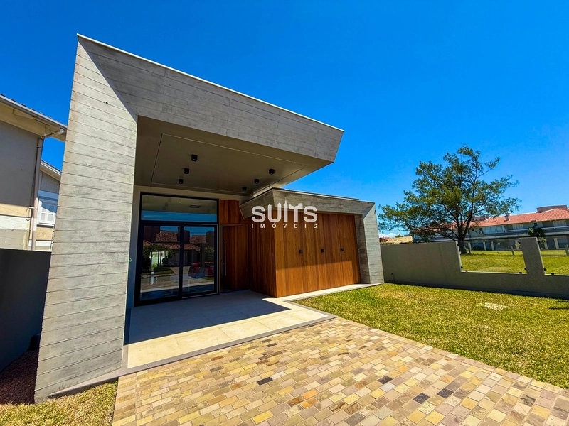 Excelente casa à 01 quadra do mar no Centro de Xangri-Lá: 2ª foto da galeria de imagens do imóvel