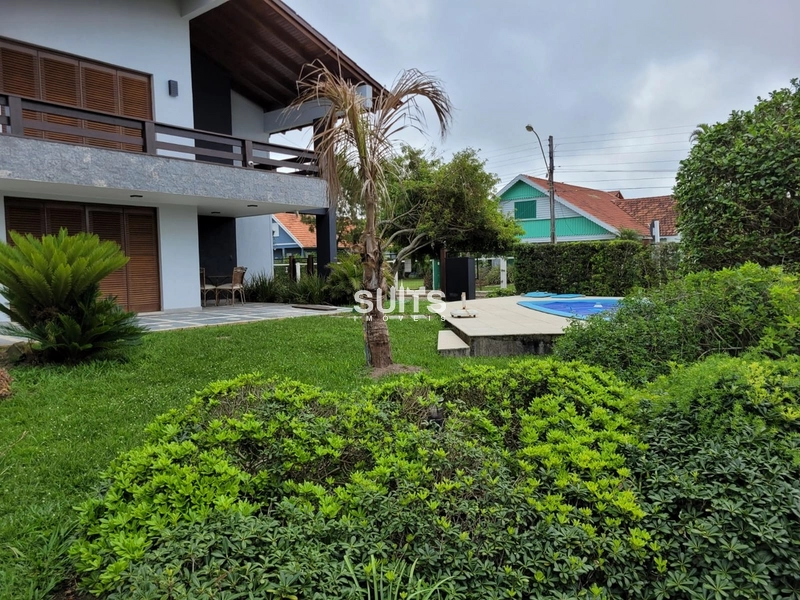 Excelente sobrado à venda em Atlântida: 3ª foto da galeria de imagens do imóvel