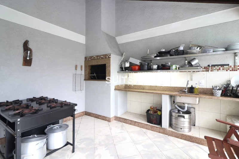 Excelente sobrado à poucos metros do mar no centro de Xangri-Lá: 14ª foto da galeria de imagens do imóvel