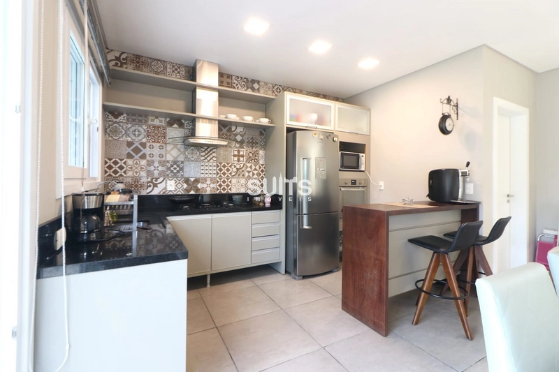 Excelente sobrado à poucos metros do mar no centro de Xangri-Lá: 8ª foto da galeria de imagens do imóvel