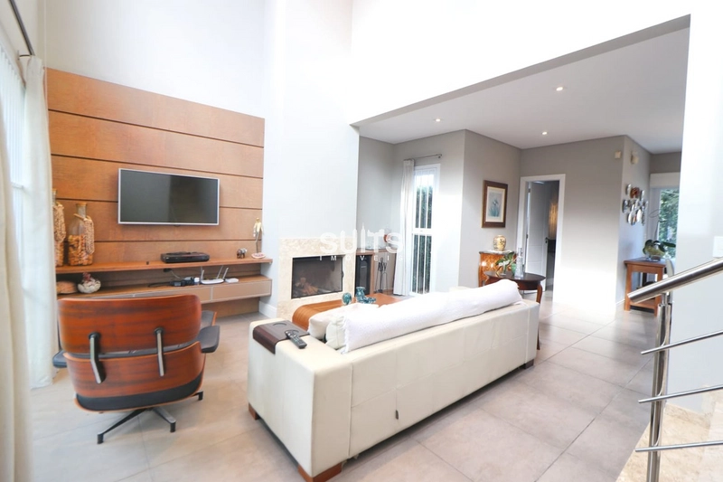 Excelente sobrado à poucos metros do mar no centro de Xangri-Lá: 2ª foto da galeria de imagens do imóvel