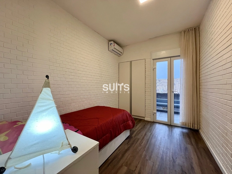 Excelente sobrado próximo ao mar: 16ª foto da galeria de imagens do imóvel